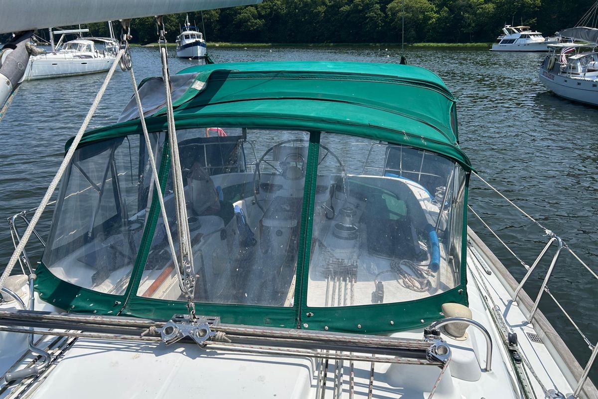 2000 Beneteau Oceanis Clipper 411