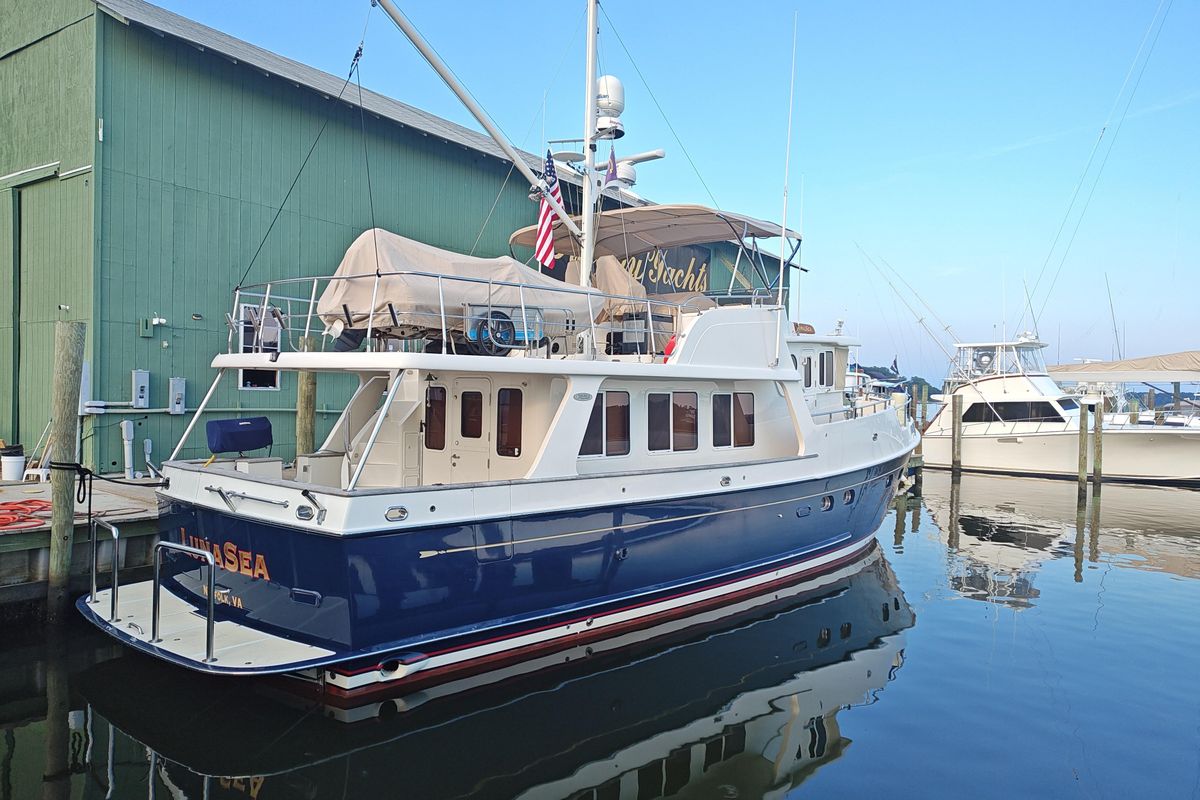 2004 Selene 53