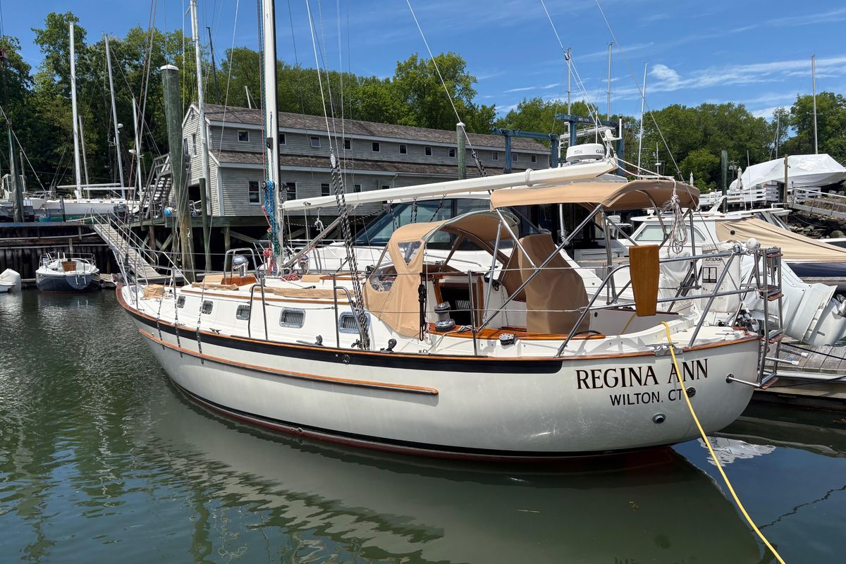 1997 Pacific Seacraft Crealock 34