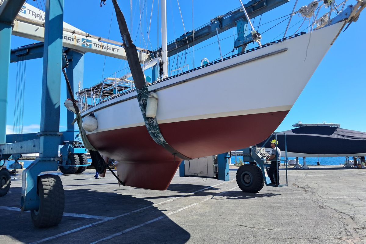 1985 Tayana 42