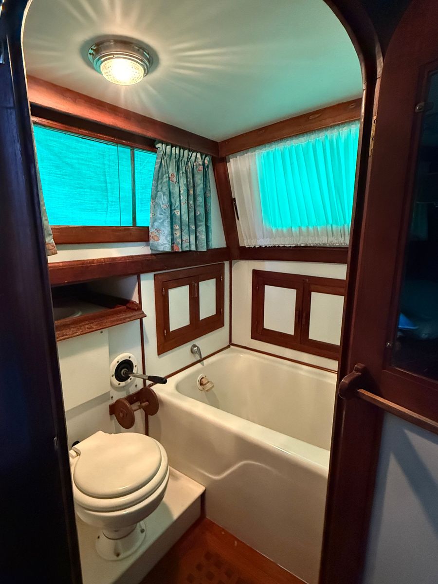1979 Custom Albin 36' Trawler