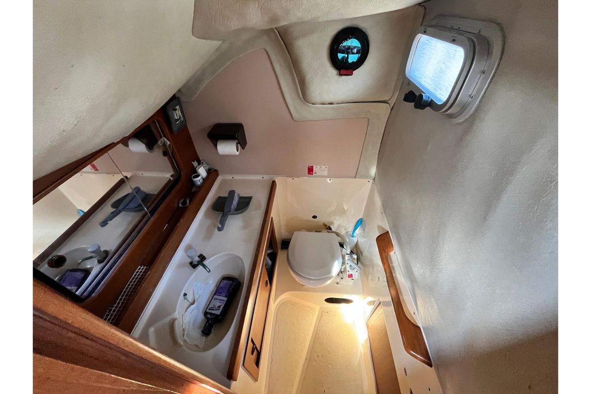 1991 Westerly Storm 33