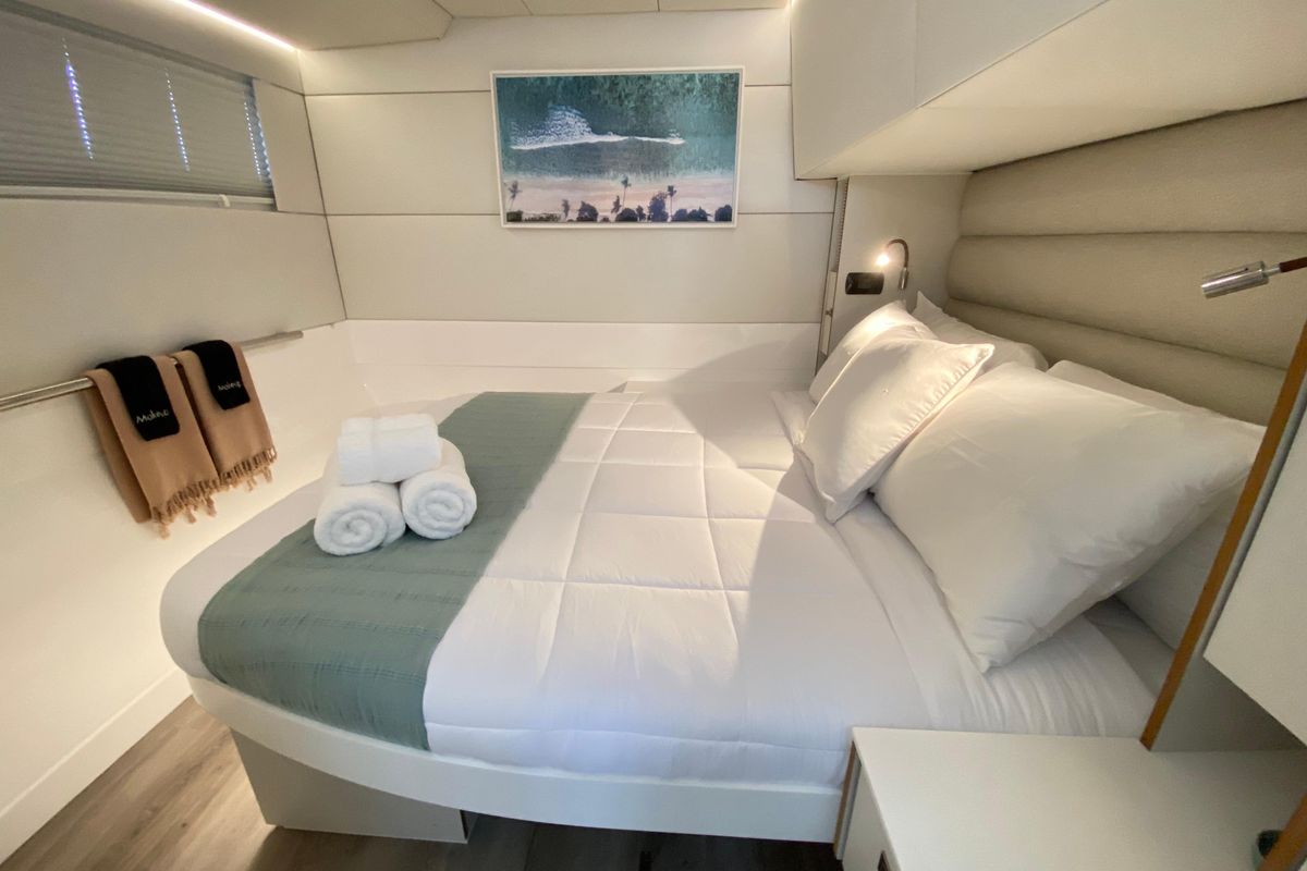 2021 Voyage Yachts 590e