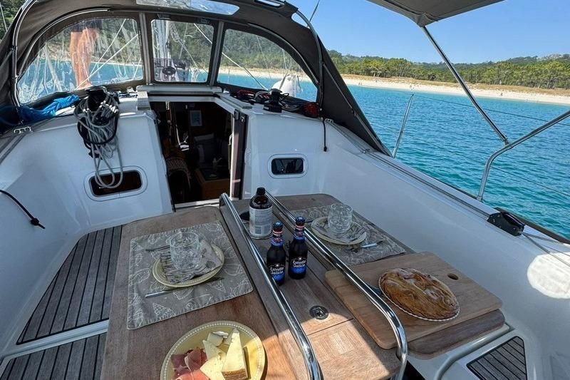 2022 Jeanneau Sun Odyssey 349