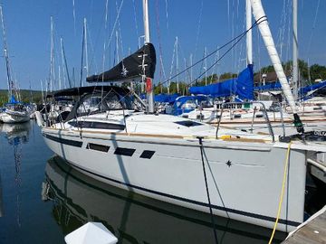 2015 Jeanneau Sun Odyssey 349 Boats