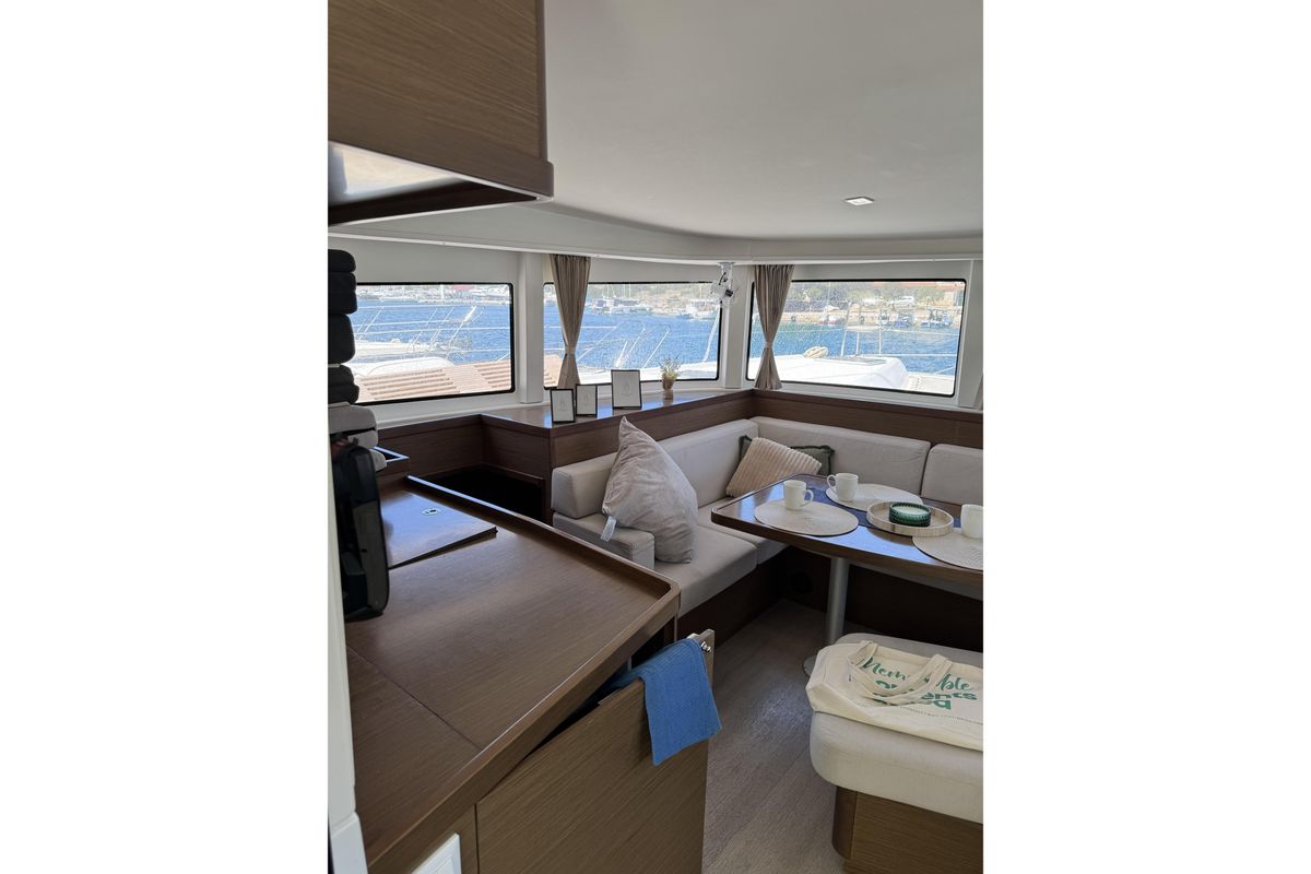 2018 Lagoon 42