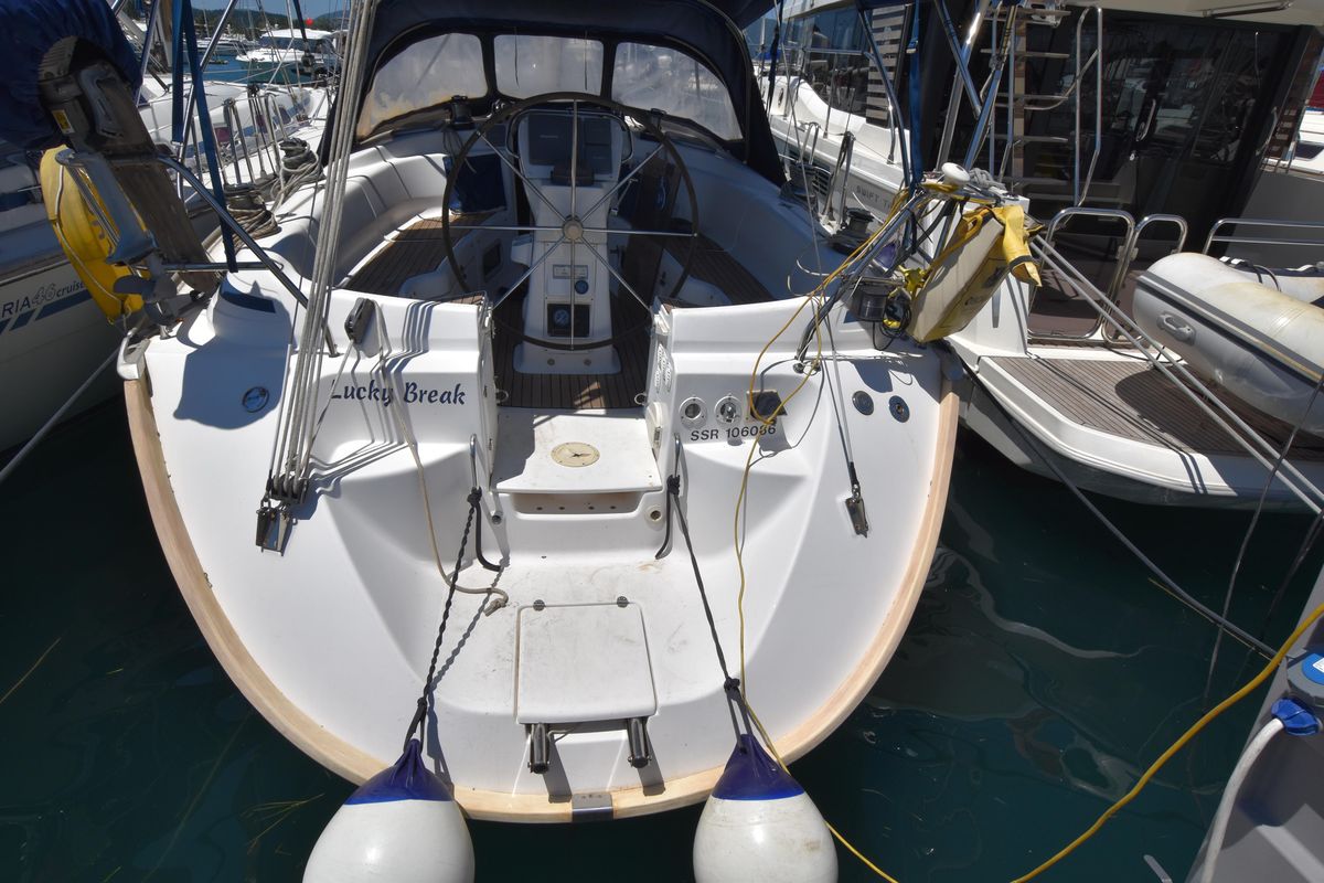 2003 Bavaria 38