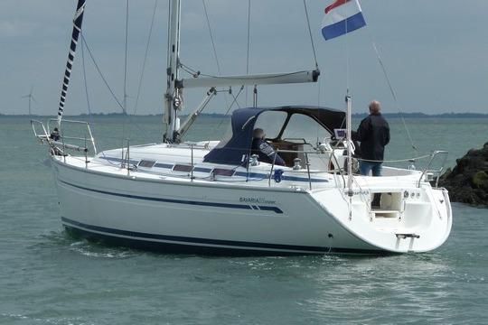 2004 Bavaria Cruiser 36
