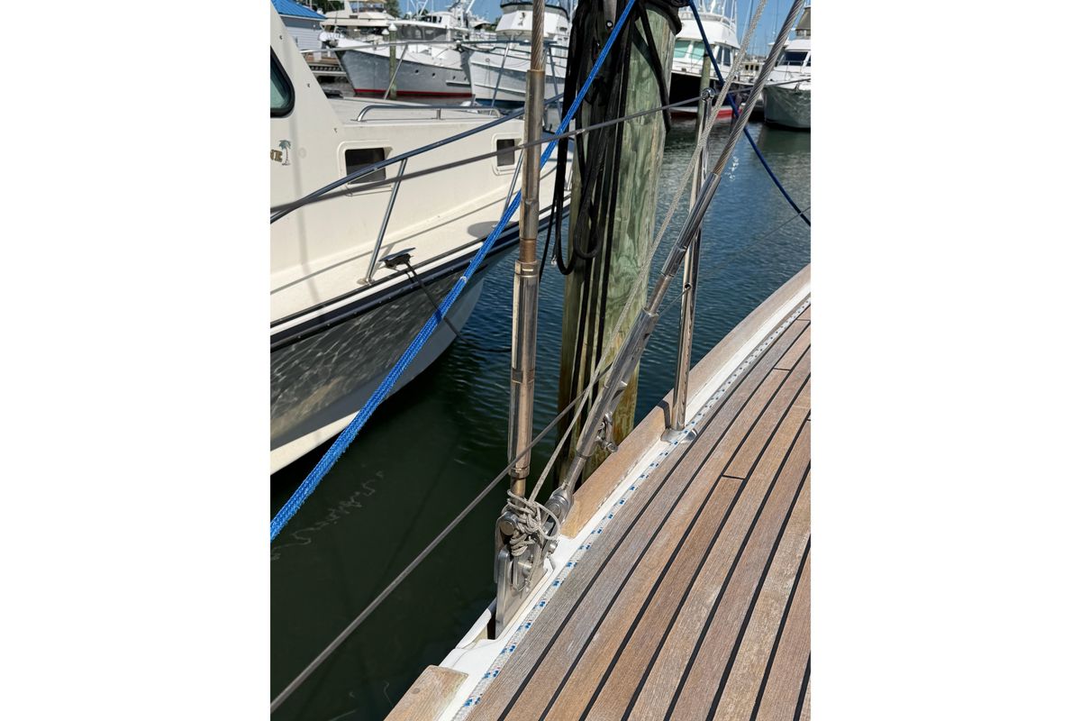 2016 Beneteau Oceanis 48