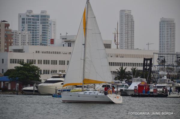 2004 Beneteau Oceanis Clipper 393 Boats