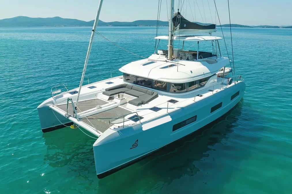 2023 Lagoon 55 for sale in Zadar, HR 54.4 ft
