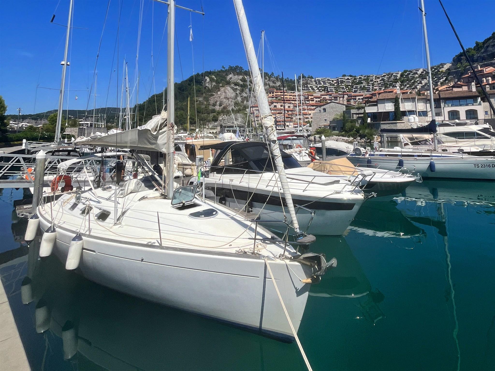1998 Beneteau First 36s7 for sale in Mare Adriatico, Italy