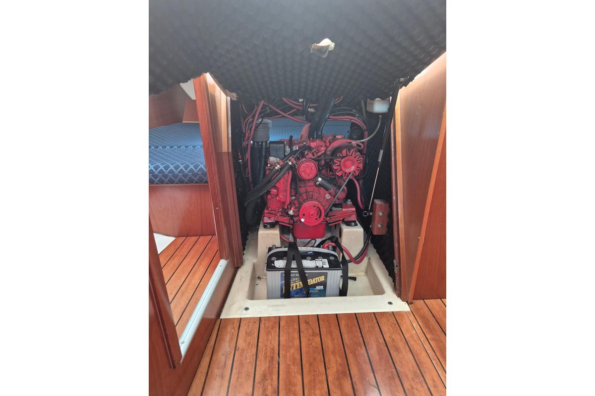 2002 Beneteau 331 for sale in Chicago, Illinois 33 ft