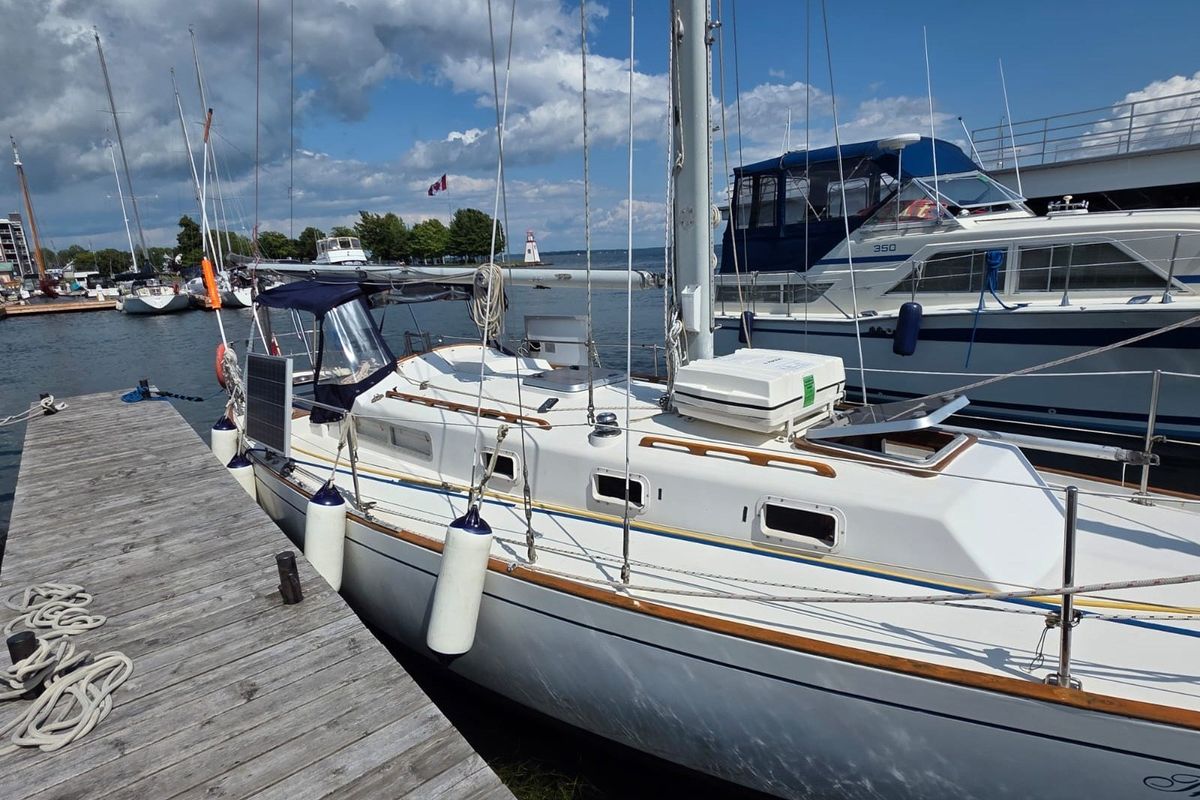 1979 Alberg 37 Mkii