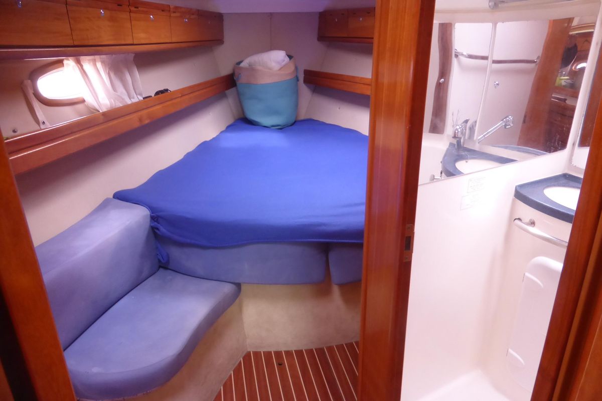 2007 Bavaria Cruiser 39