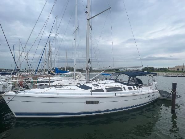 2000 Hunter 410 en venta en Sturgeon Bay, Wisconsin (41 pies)