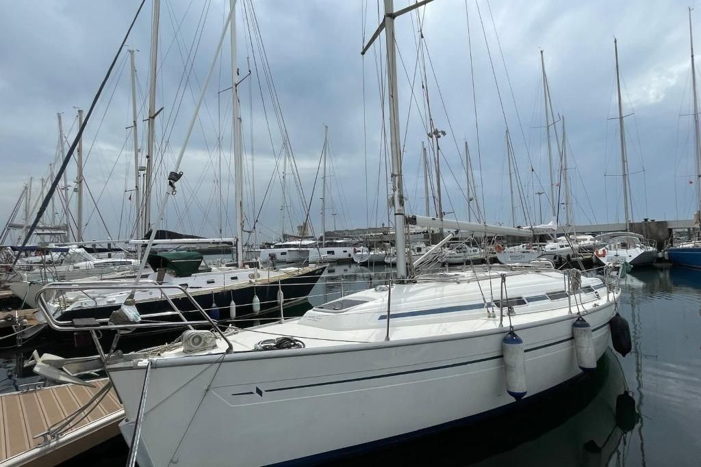 2003 Bavaria 32