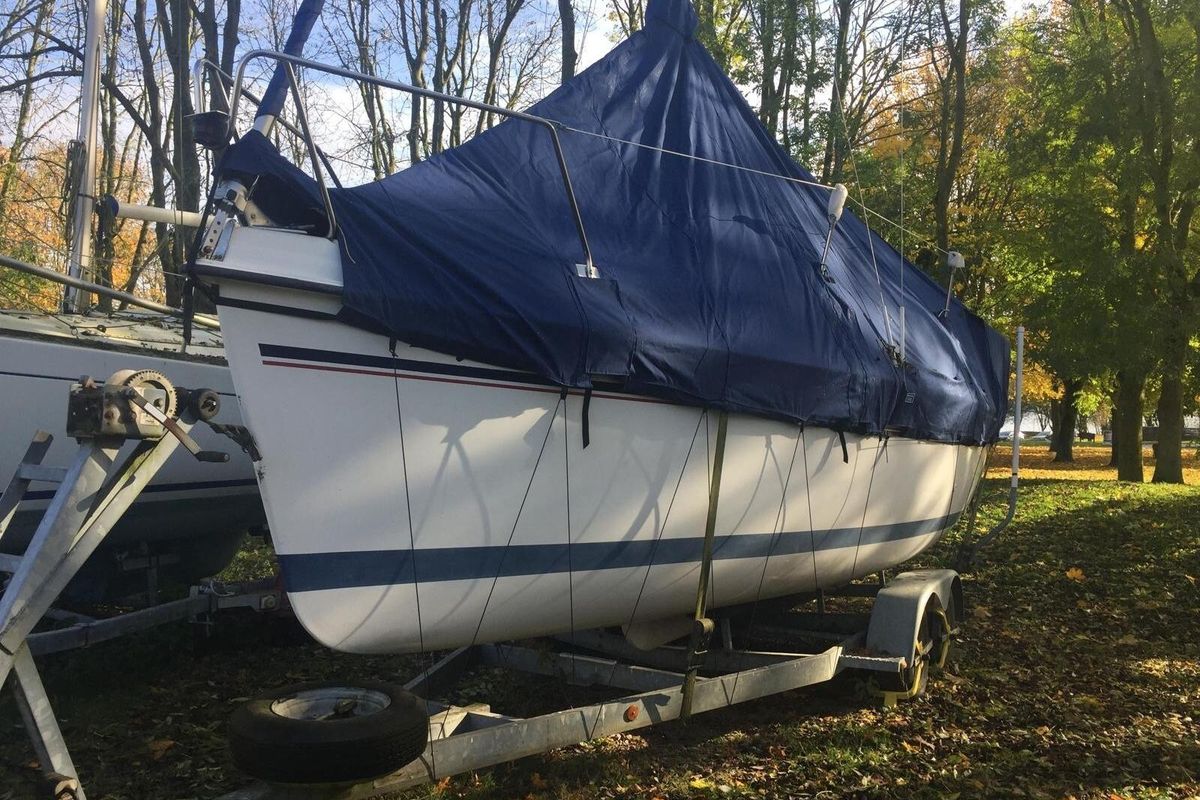 1996 Hunter 26
