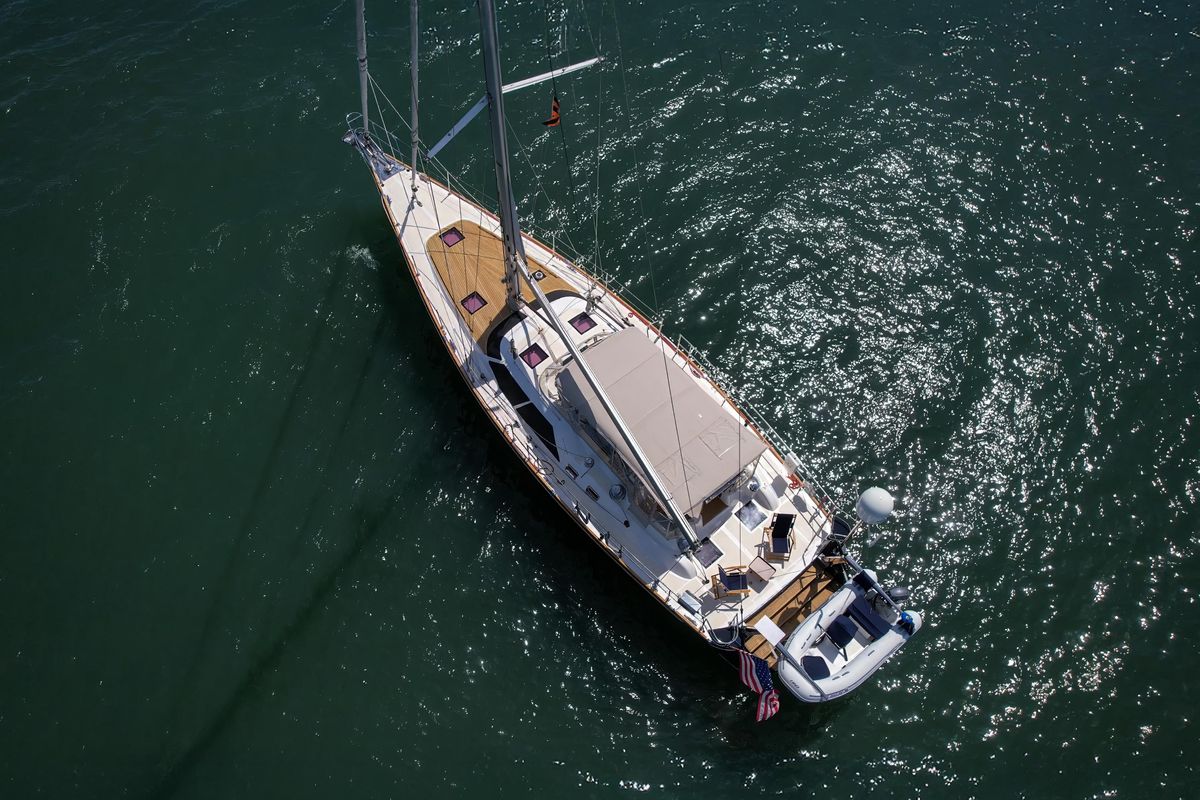 2014 Hylas 63