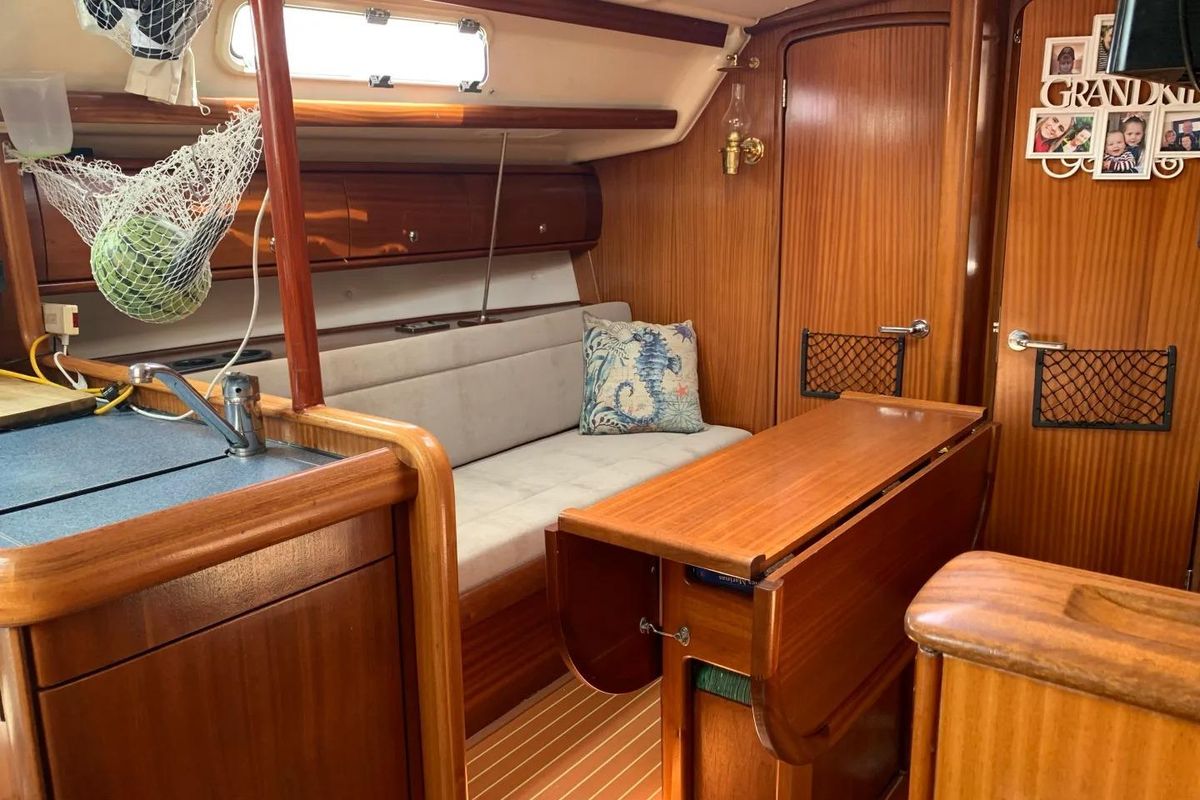 2003 Bavaria 36