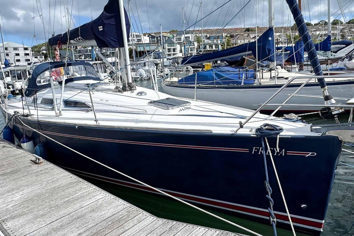 2002 Maxi 1050