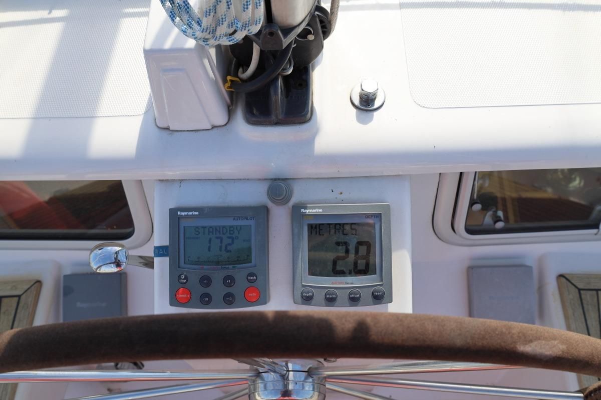 2002 Nauticat 331