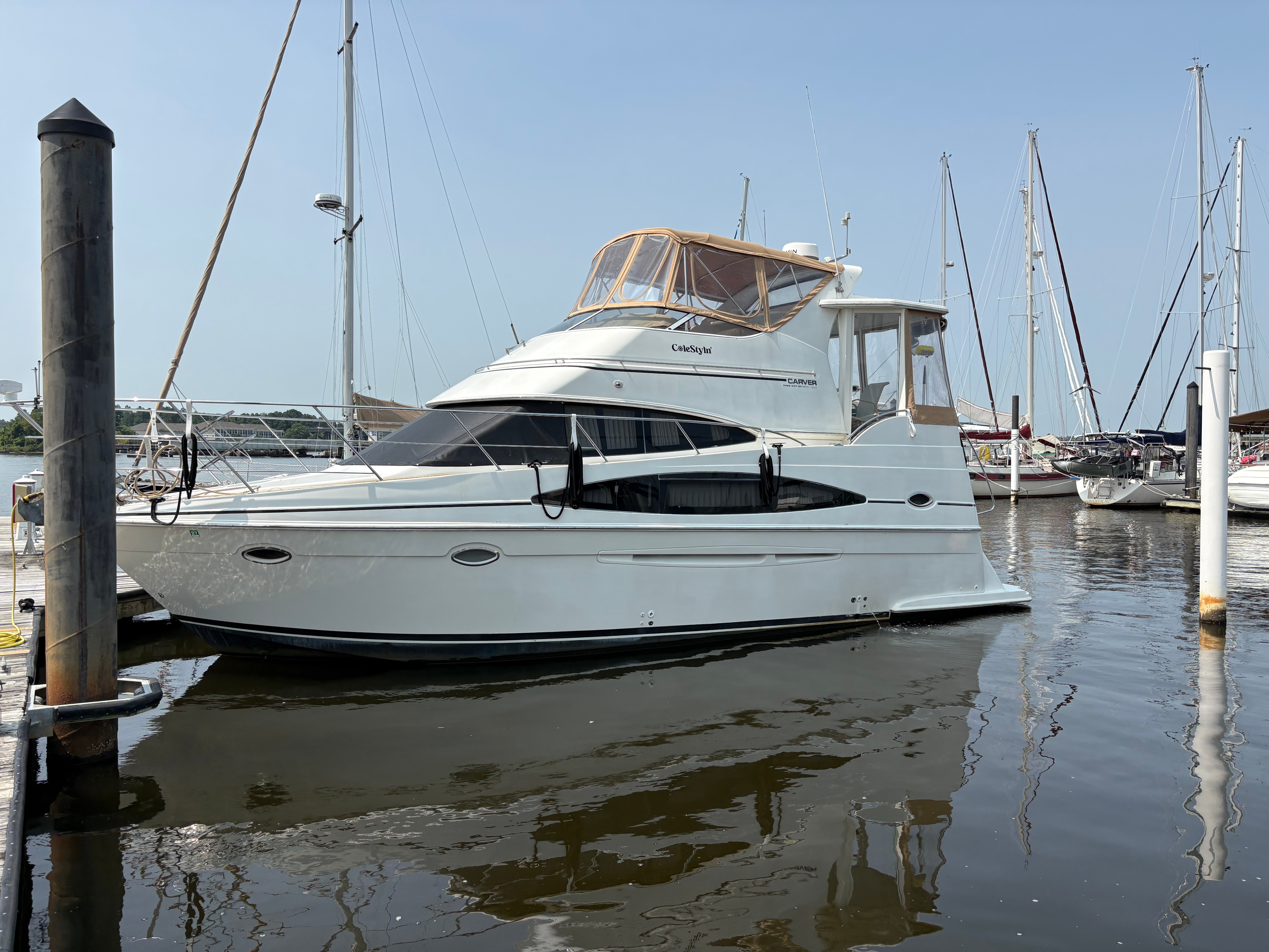 2004 Carver 366 Motor for sale in New Bern, North Carolina