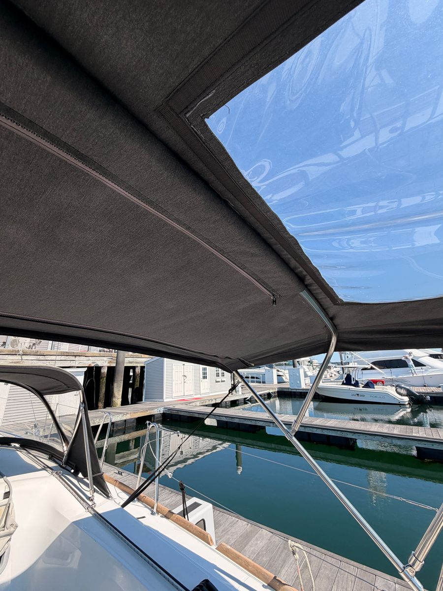 2021 Jeanneau Sun Odyssey 349