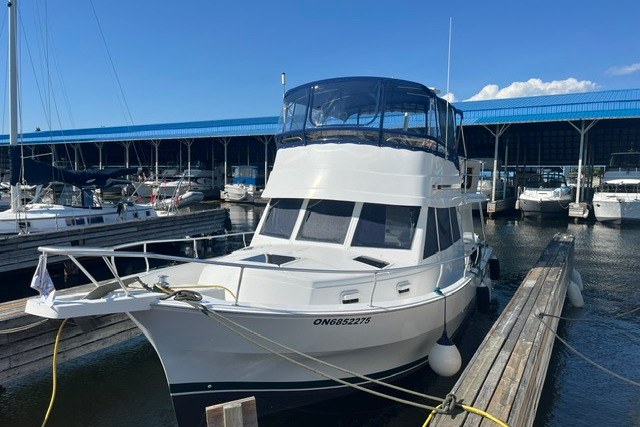 2000 Mainship 390 Trawler for sale in Midland, Ontario, Canada