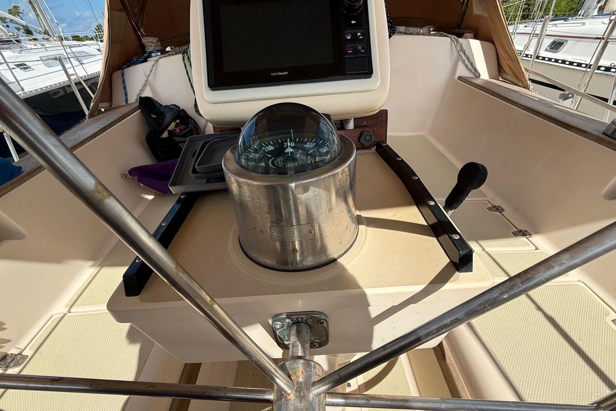 1994 Island Packet 40