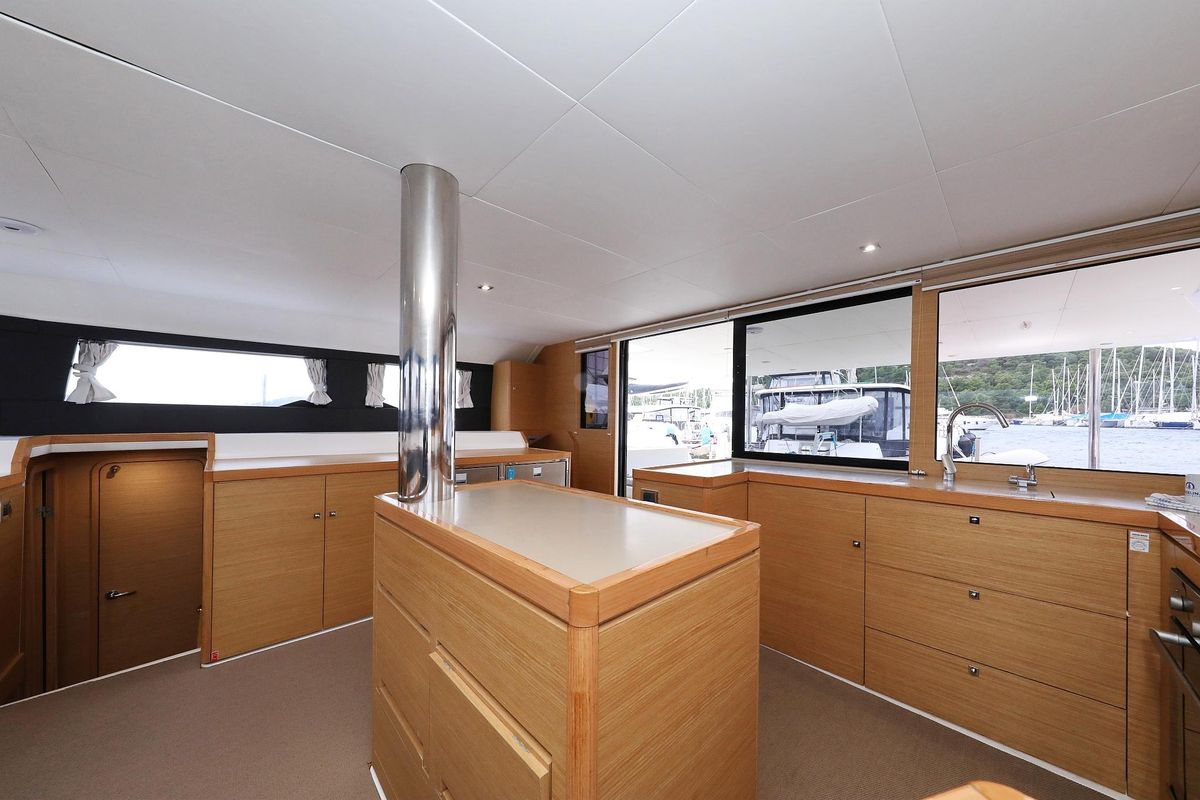2018 Dufour Catamarans 48