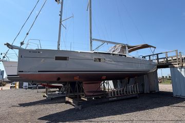 2016 Beneteau Oceanis 38 Boats