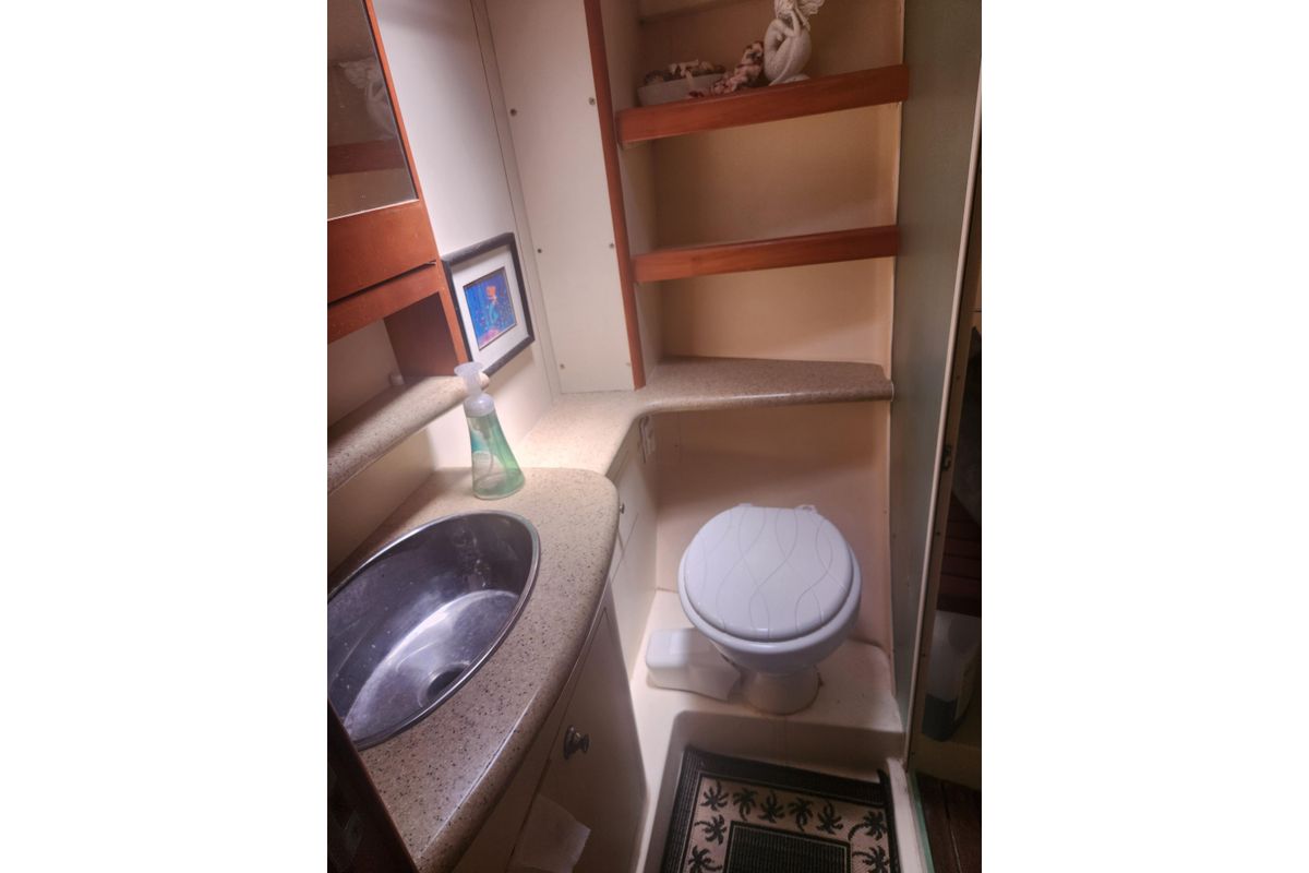 2008 Hunter 450