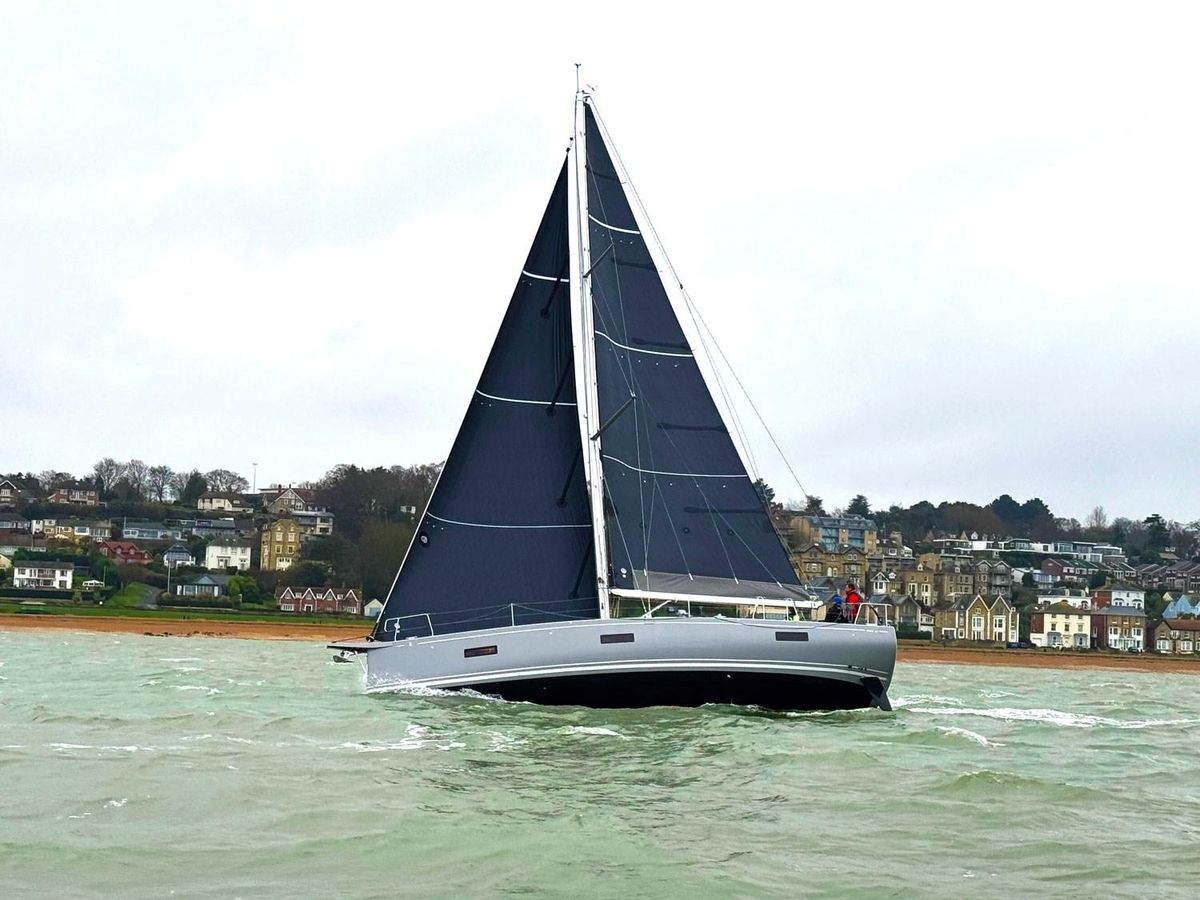 2024 Beneteau First 44