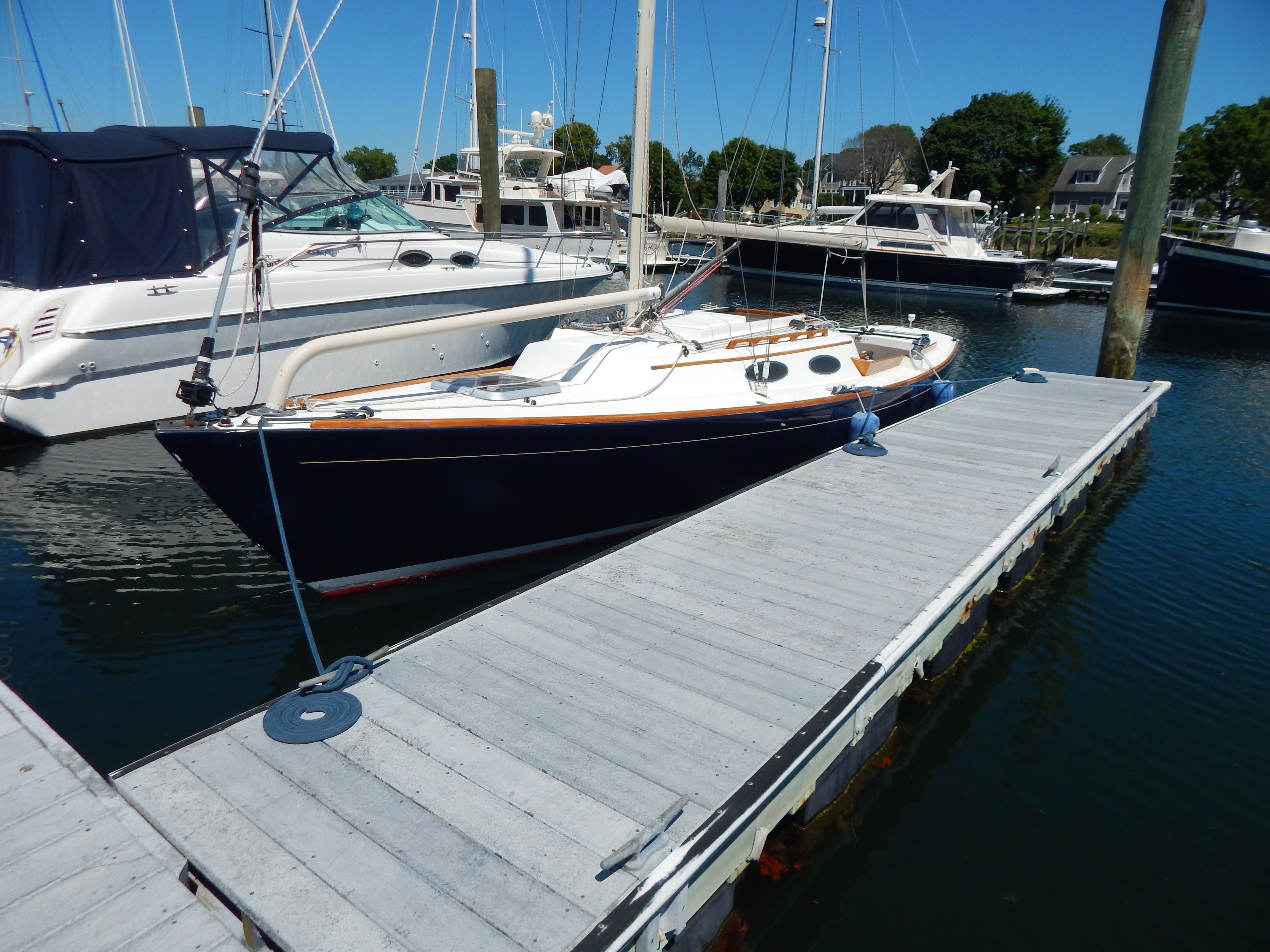 2002 Alerion 28 Express