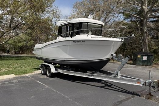 2018 Jeanneau NC Sport 695