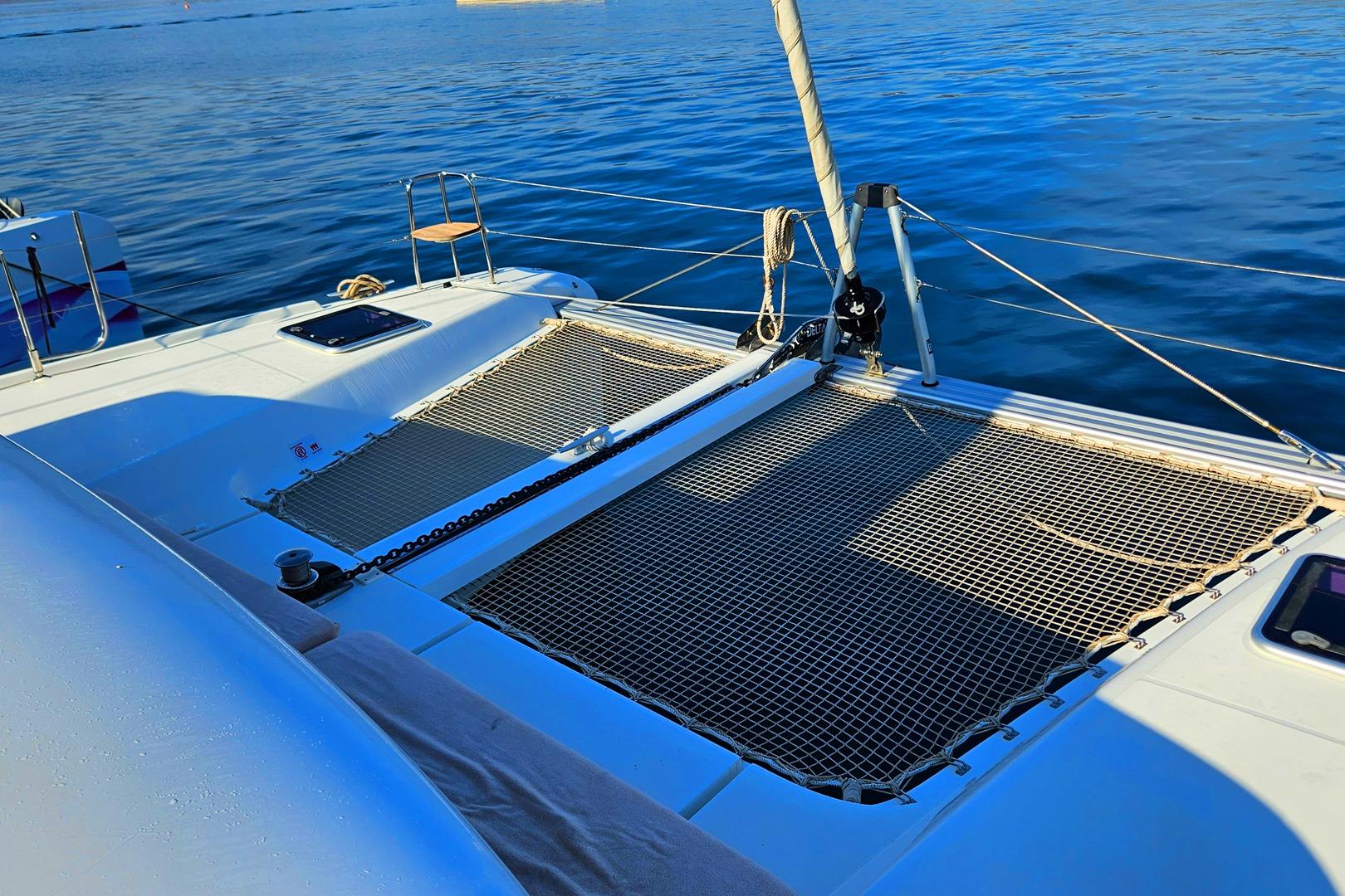 2022 Lagoon 42