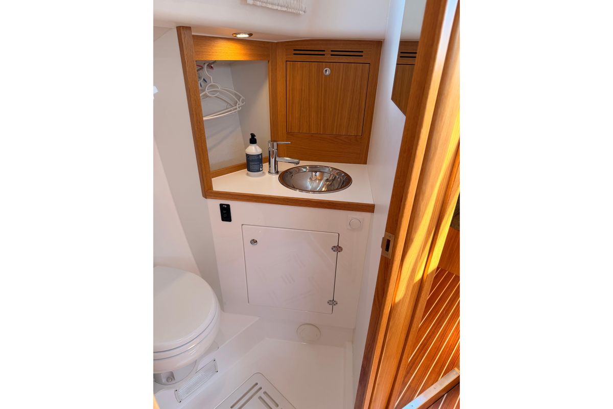 2019 Arcona 380