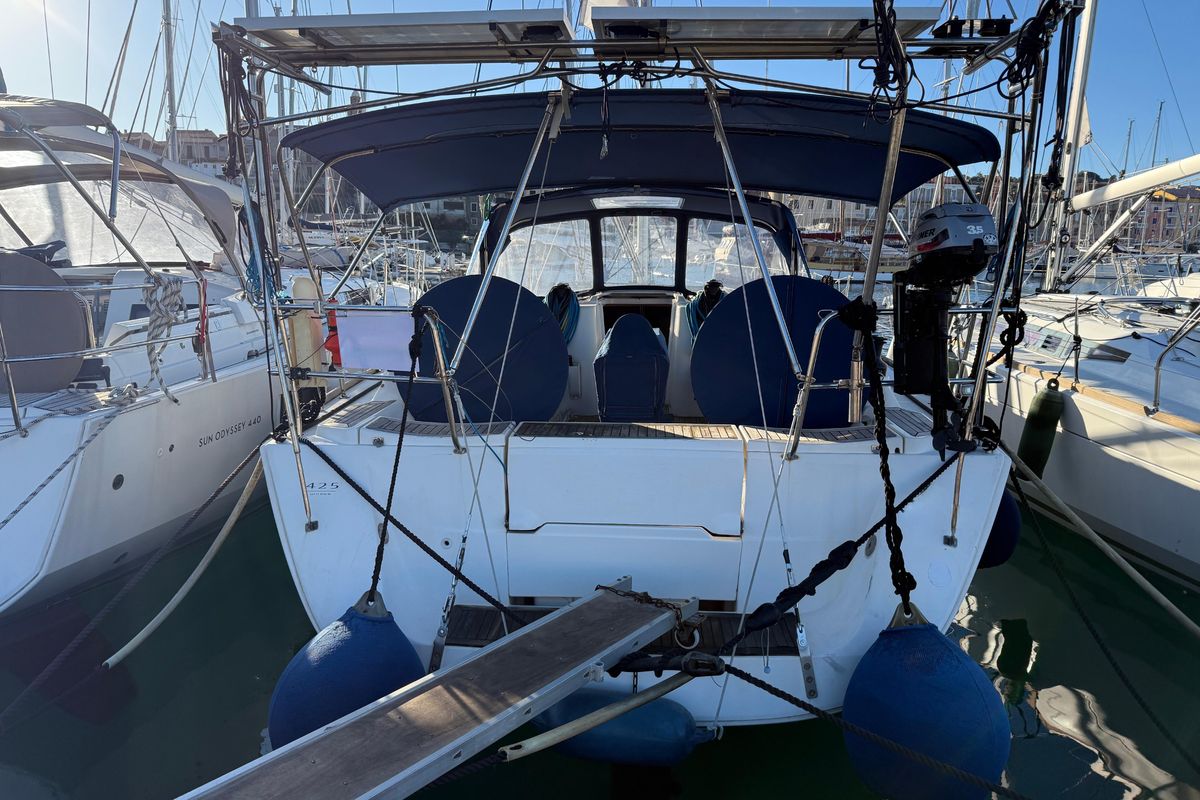 2009 Dufour 425 Grand Large