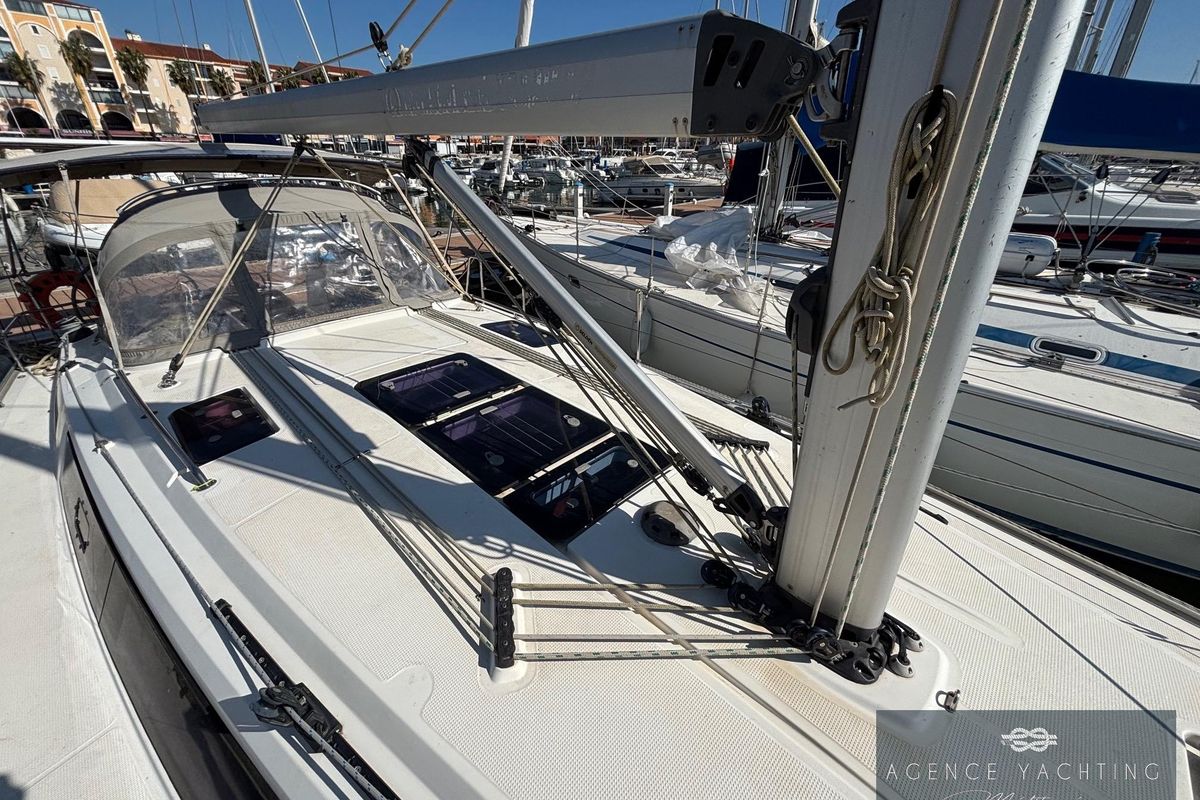 2014 Bavaria Cruiser 37