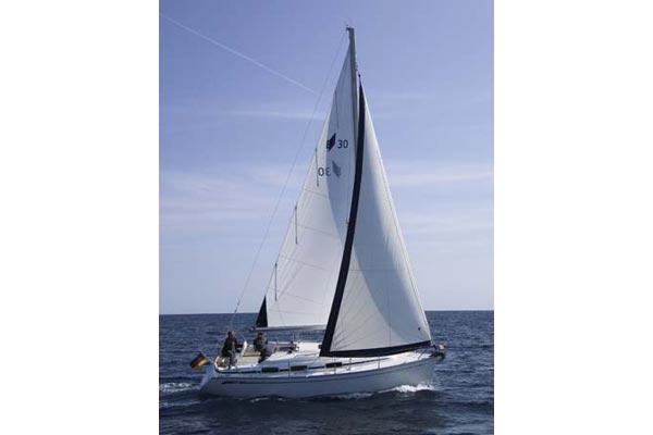 2005 Bavaria Cruiser 30