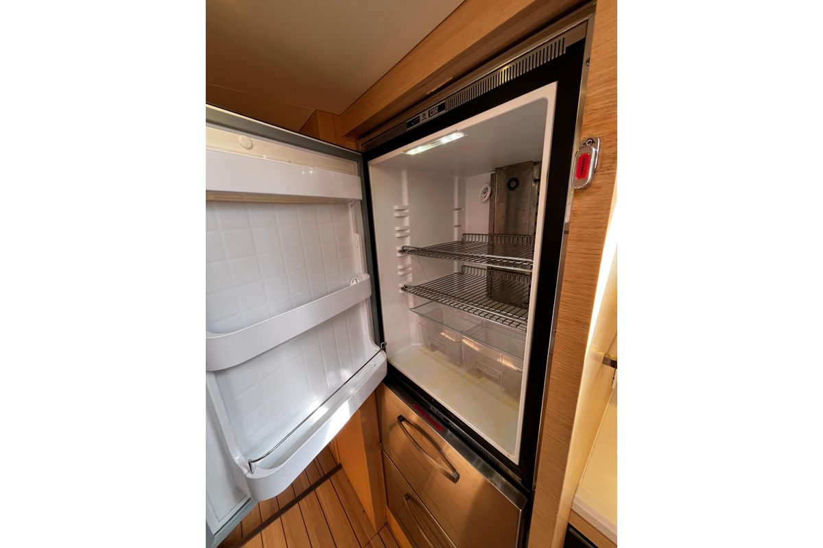 2016 Jeanneau 64