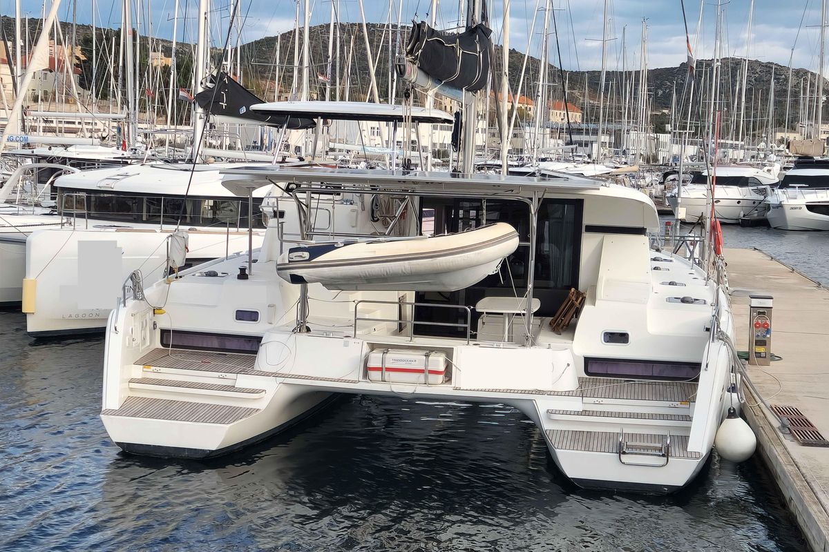 2017 Lagoon 42