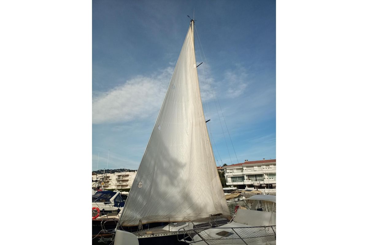 1977 Sailboat Mariola Drac One Toner 34 for sale in Girona, Spain 34 ft