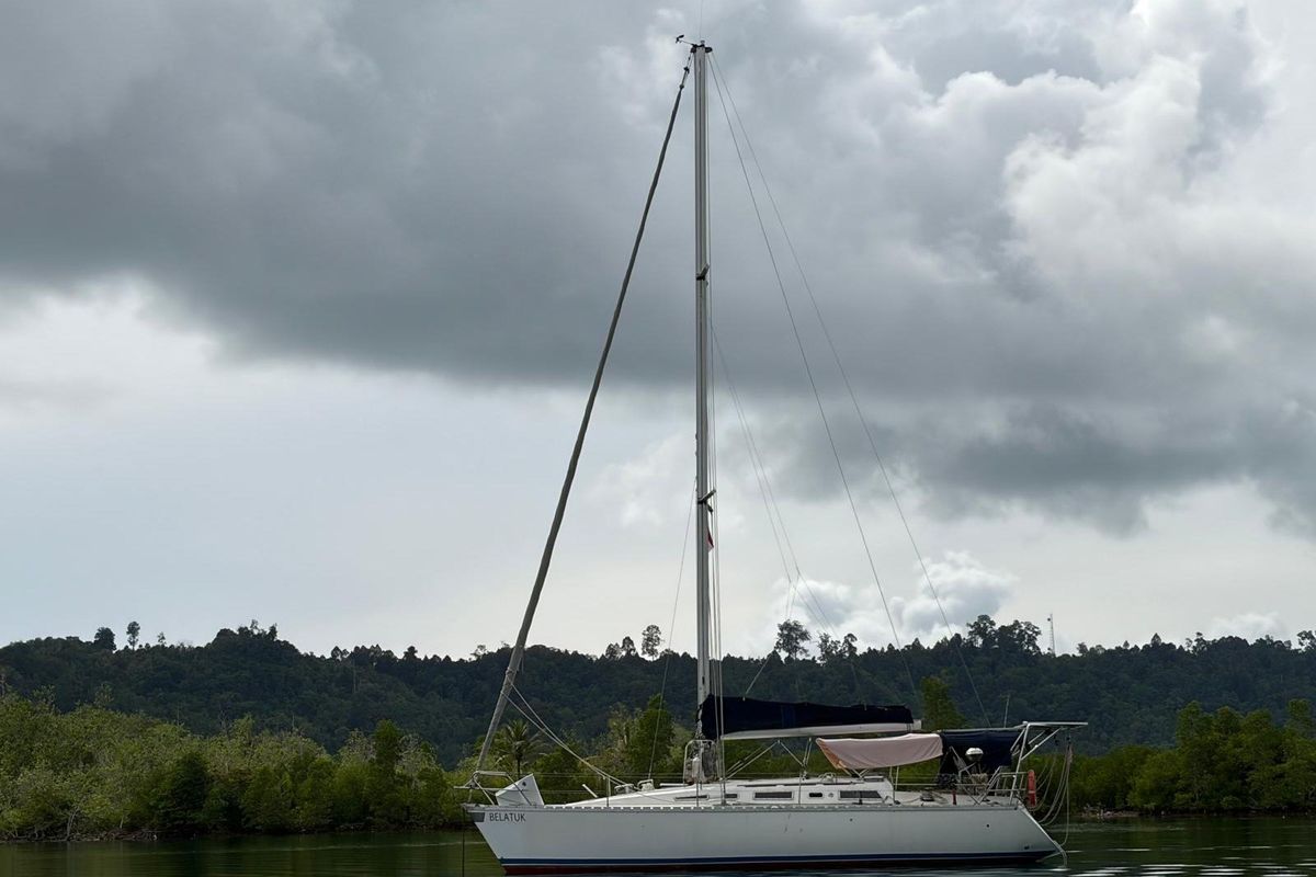 1990 Jeanneau Sun Charm 39