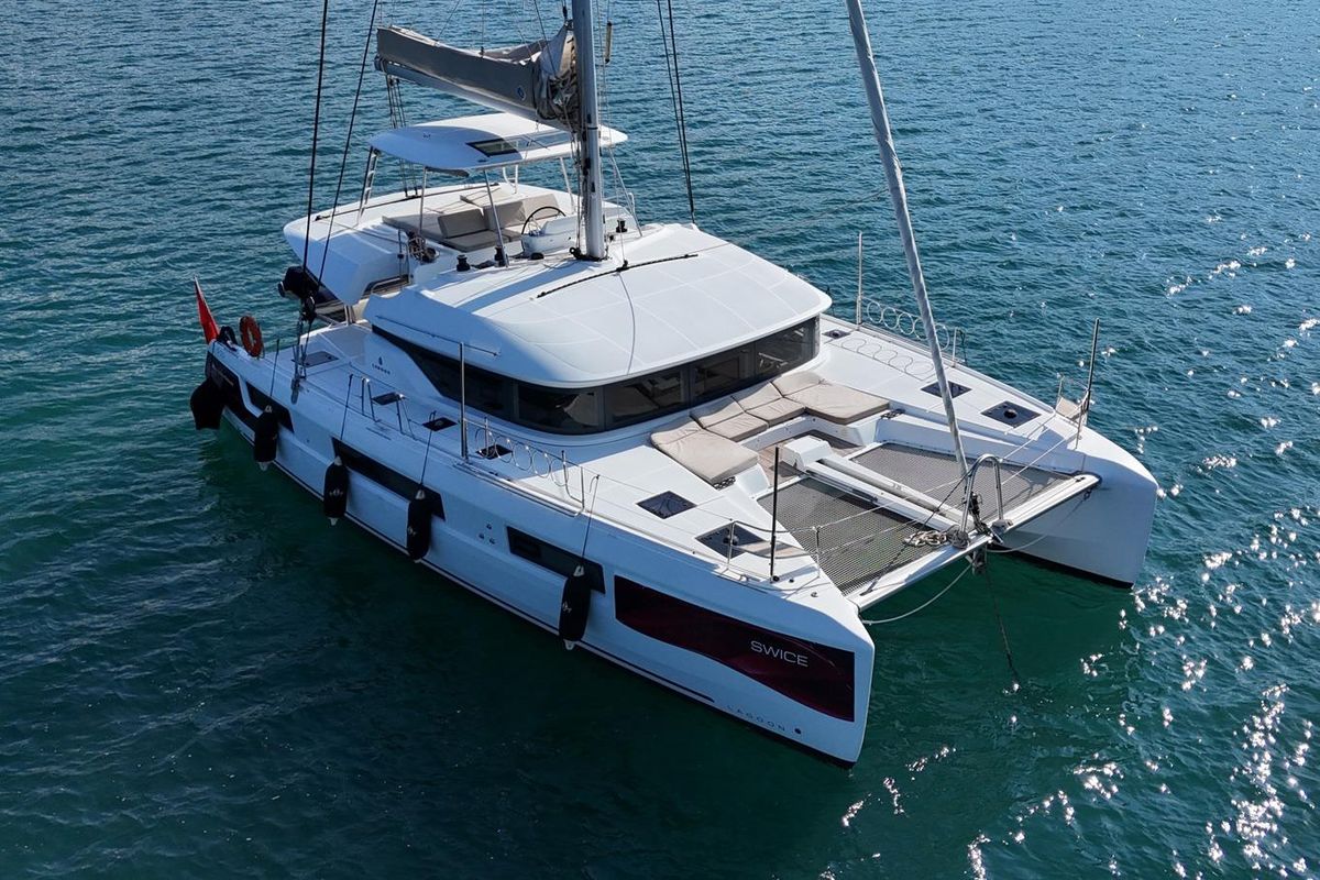 2022 Lagoon 50