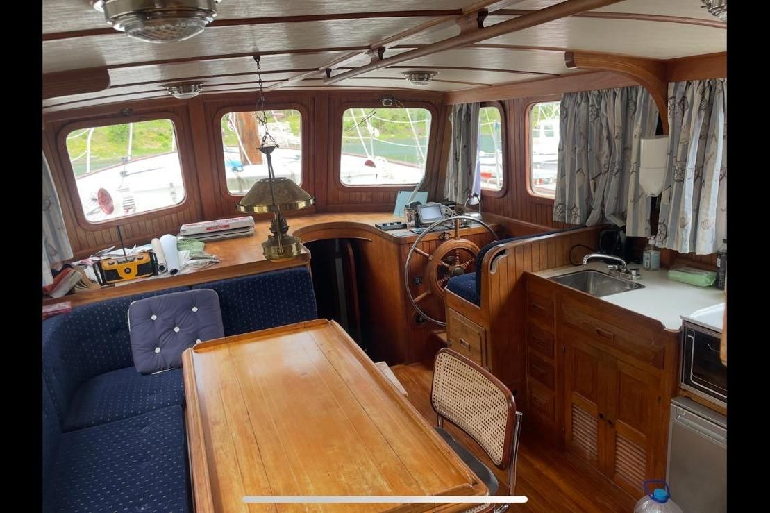 1980 Island Trader 46