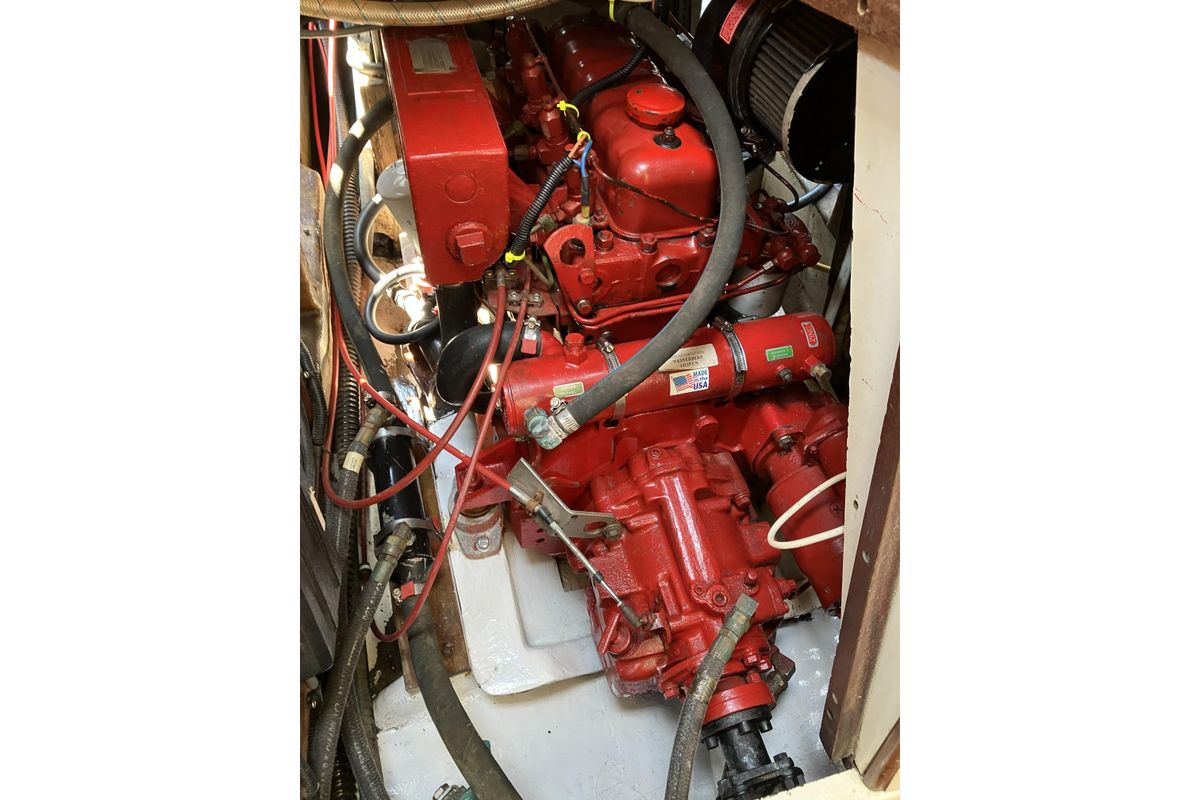 1981 Pearson 365 Ketch