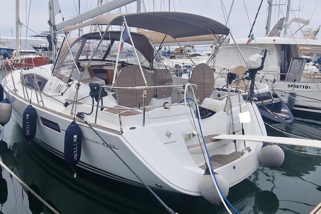 2011 Jeanneau Sun Odyssey 42 DS