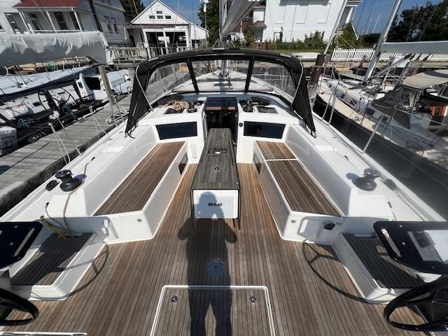 2024 Dufour 470